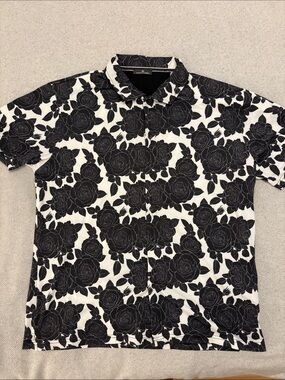 Men's Black & White Rose-Print Polo Shirt